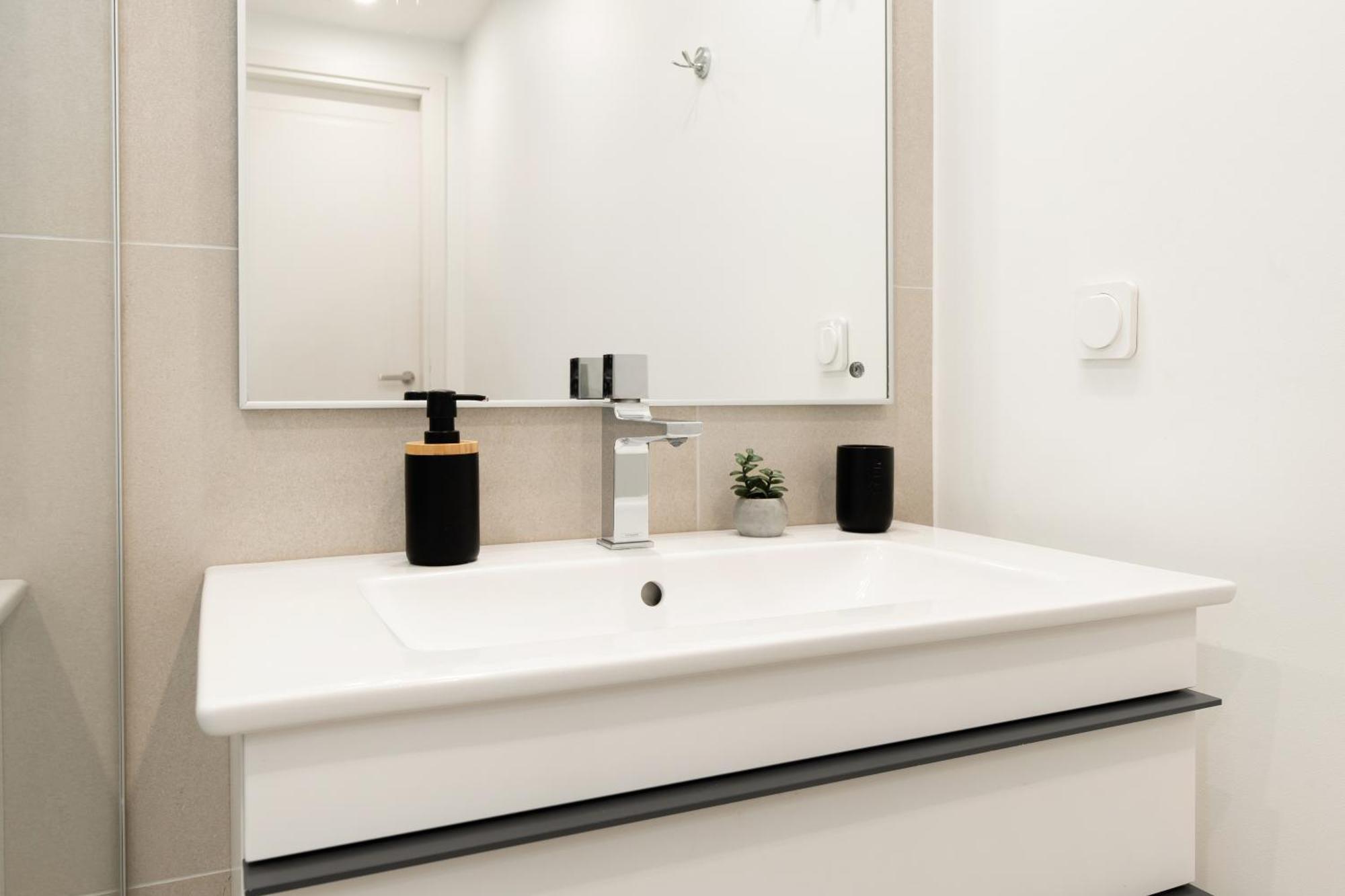 Modern Apartment With Great View タリン エクステリア 写真